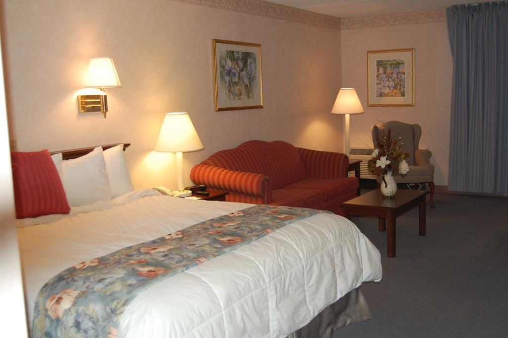 Best Western Plus Chelmsford Inn Exterior foto